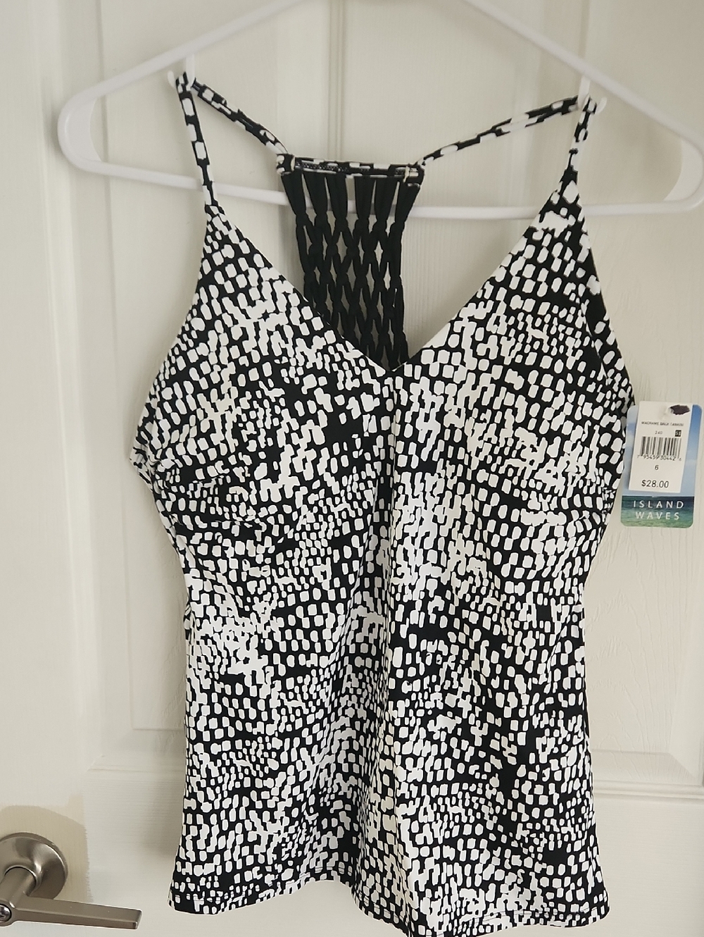 Island Waves Black & White Printed Women's Swim Tankini Top